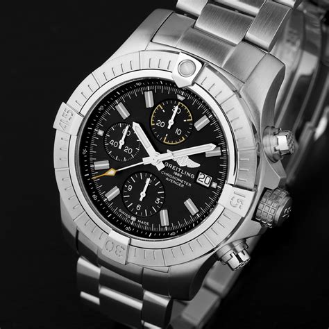 breitling avenger 44 chronograph|breitling avenger 45 review.